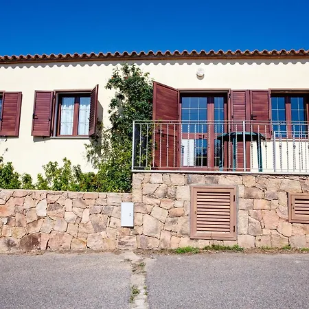 Molara Ichnos House Casa vacanze *