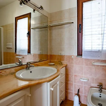 Molara Ichnos House Holiday home *