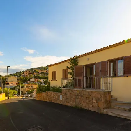 Hébergement de vacances Molara Ichnos House *