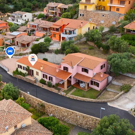 Molara Ichnos House בית נופש *